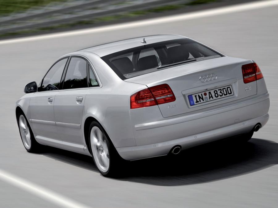  Audi A8 4.2 TDI Quattro (D3) 2008 года  (фото 13 из 17)